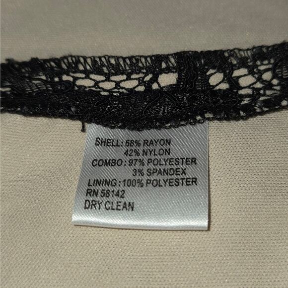 Maggie London Womens Size 6 Prom Dress Beige Black Floral Lace Overlay Event - Picture 12 of 12